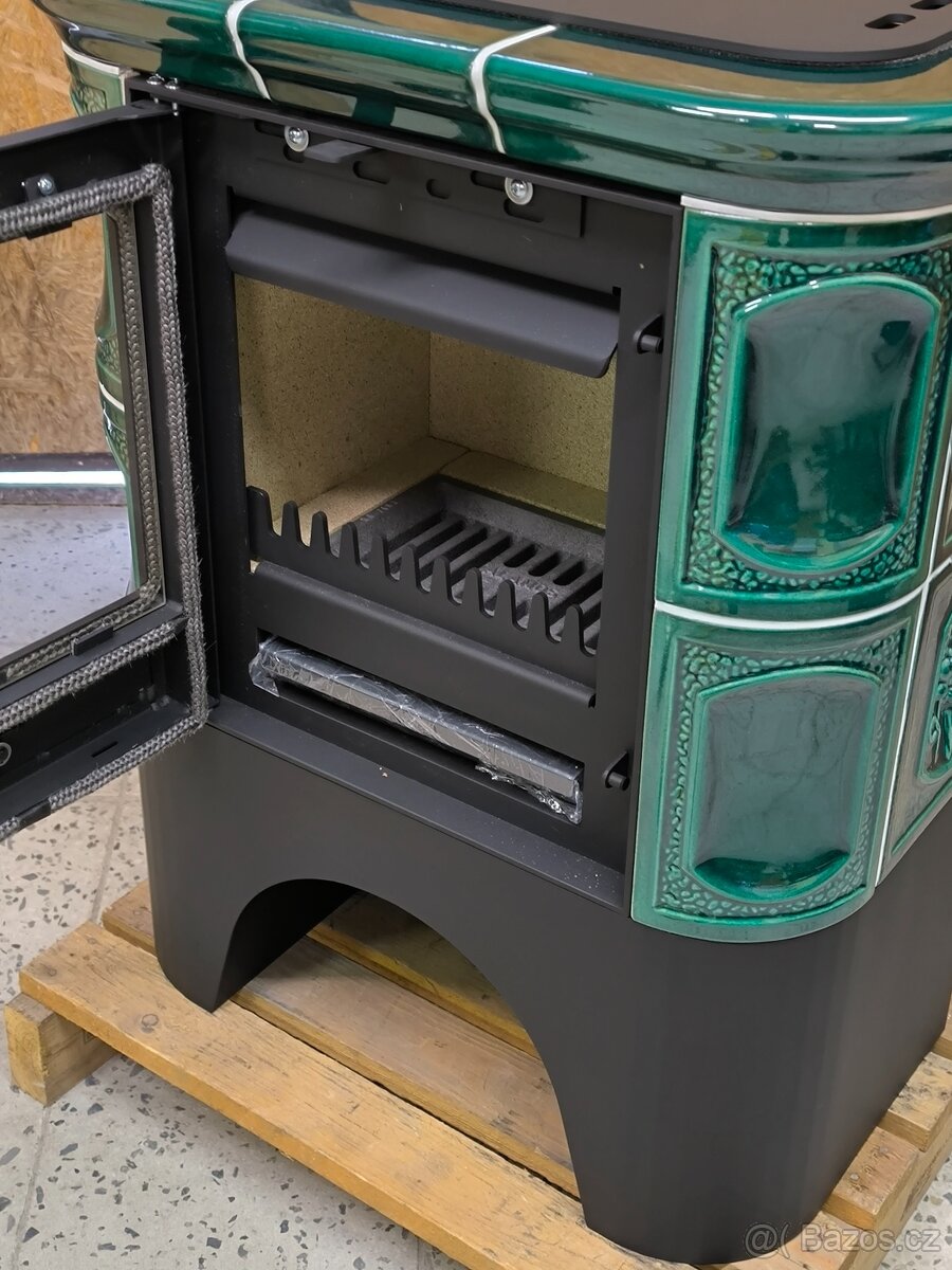 Kamna s varnou plotýnkou, kachle Aquamarin - 5,5 kW - 8