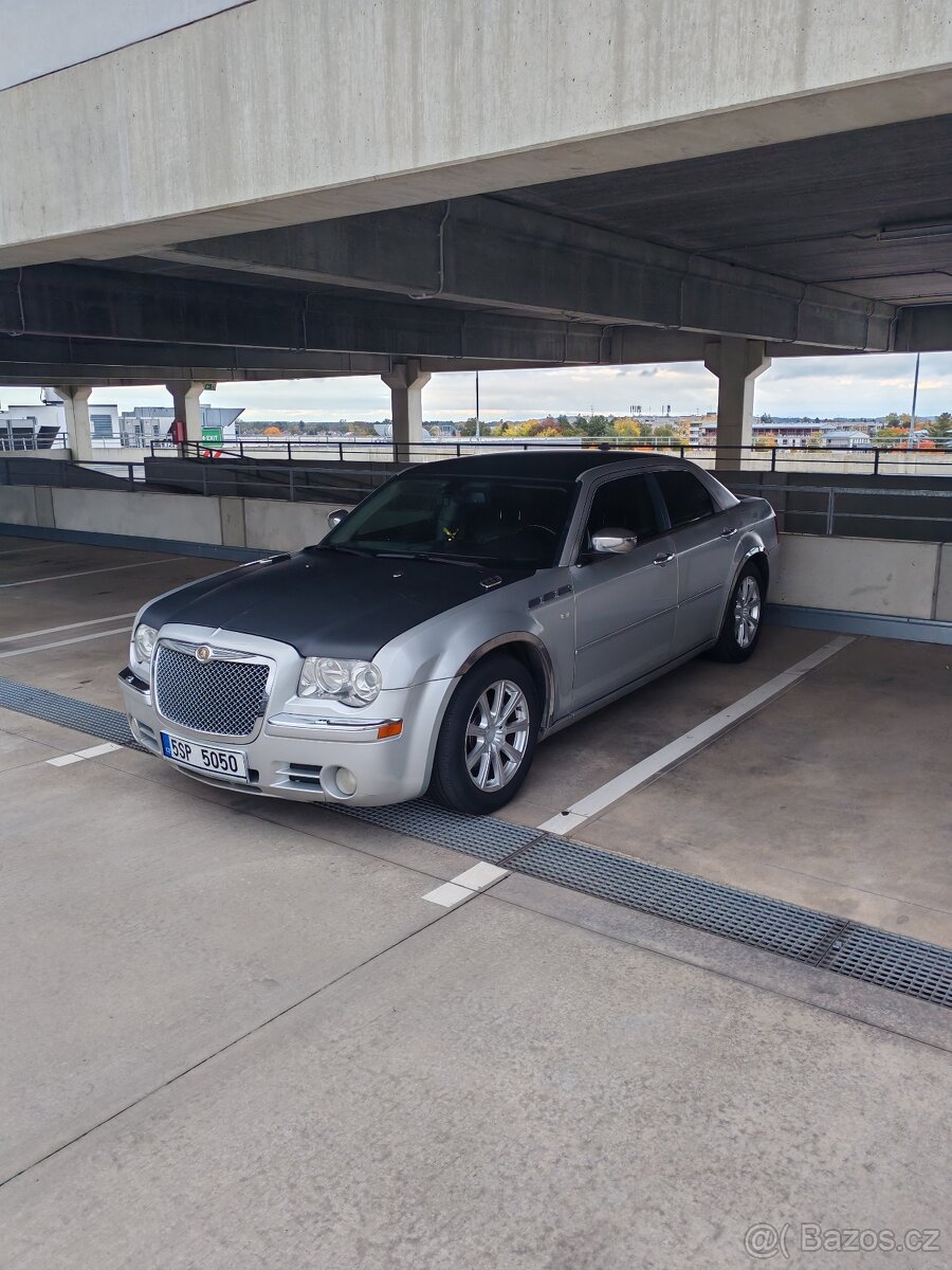 Chrysler 300c - 8