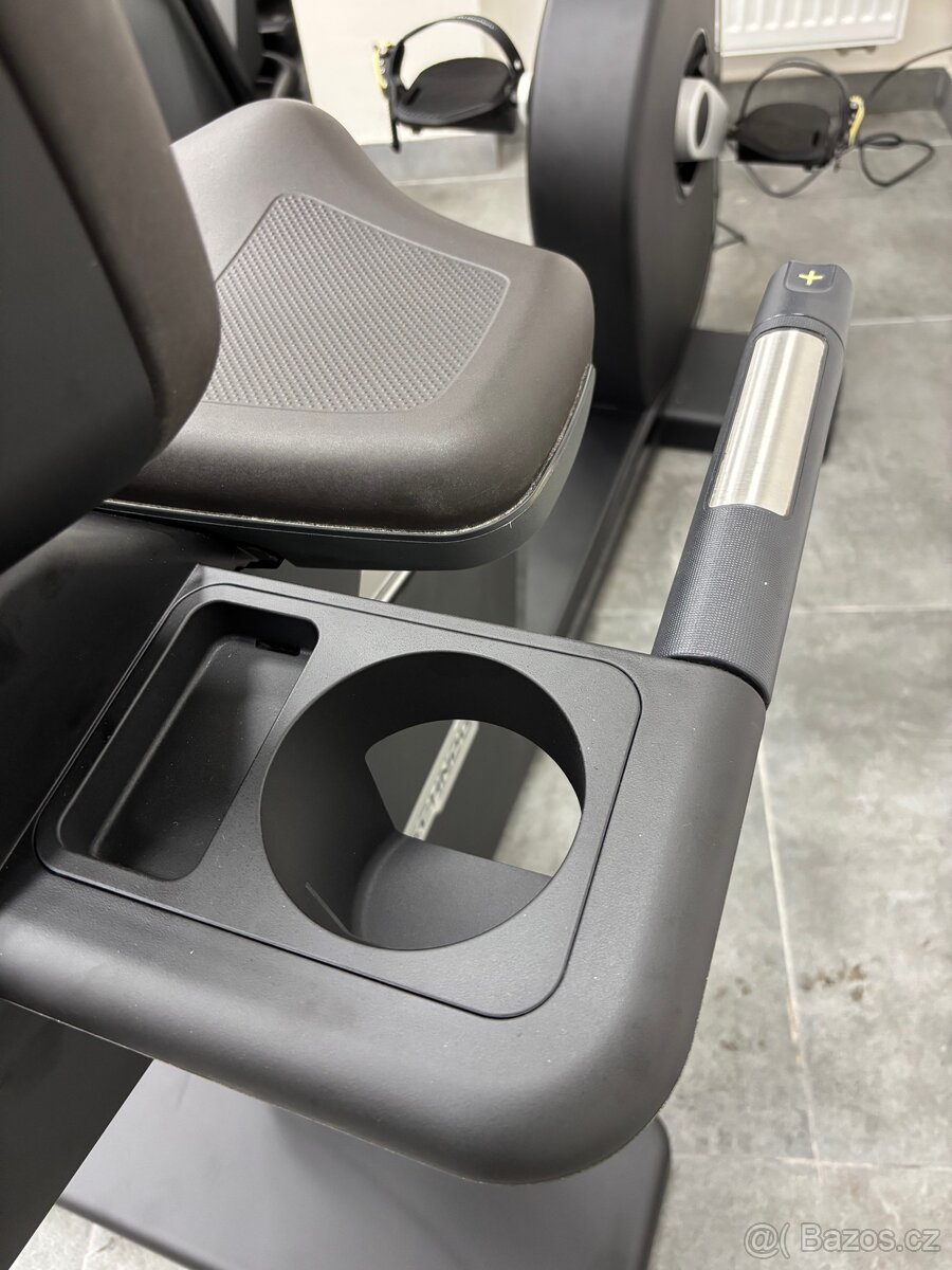 Technogym Artis unity 3 LIVE - kolo s opeřkou - 8