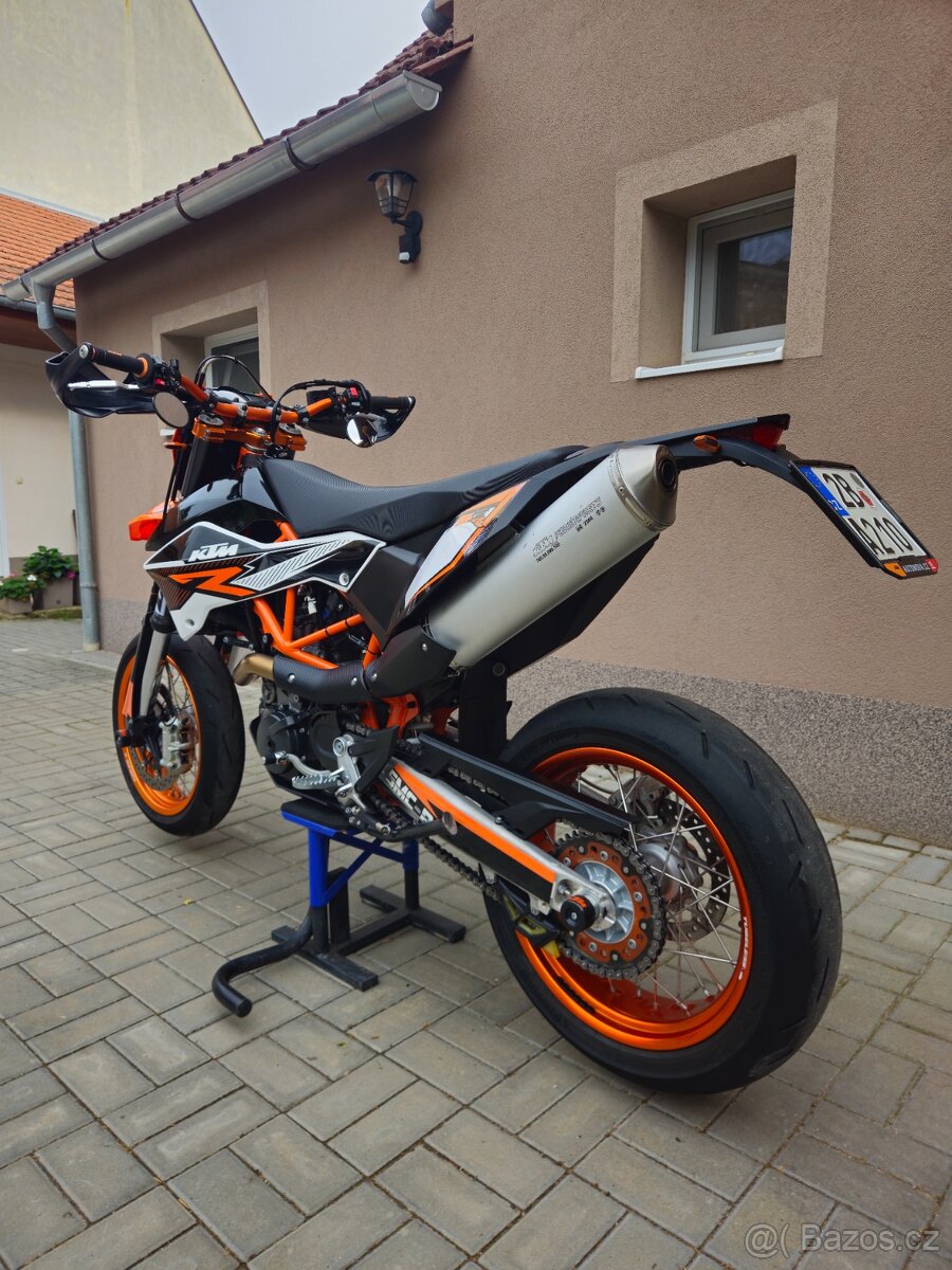 KTM 690 SMC R 2012 - 8