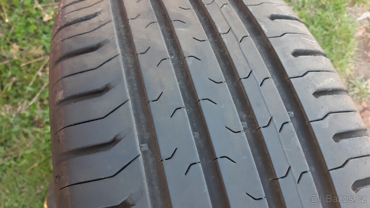 sada original VW Golf 8 R17 a Skoda Audi Seat letni pneu - 8