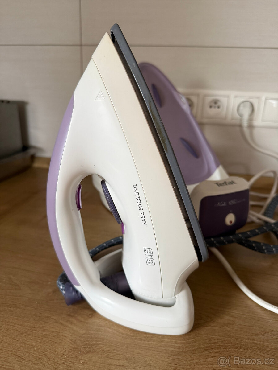 Žehlička - Parní generátor Tefal Easy Pressing GV5221 - 8