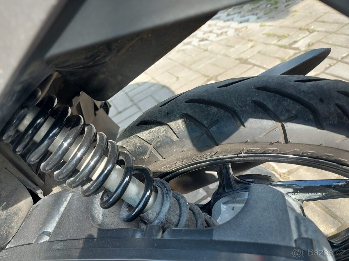 Suzuki Address 110 - 8