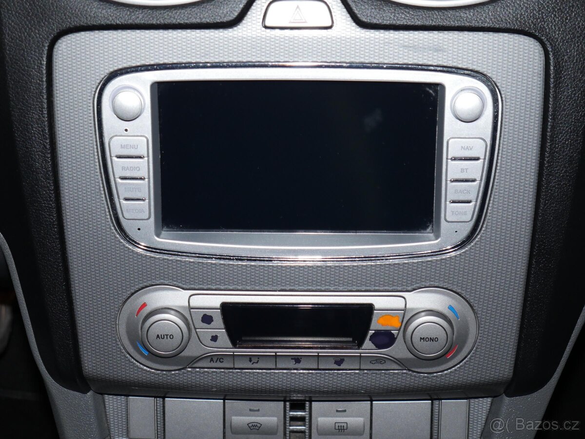 Ford Focus 2.0i , 107 kW benzín, 2008 - 8