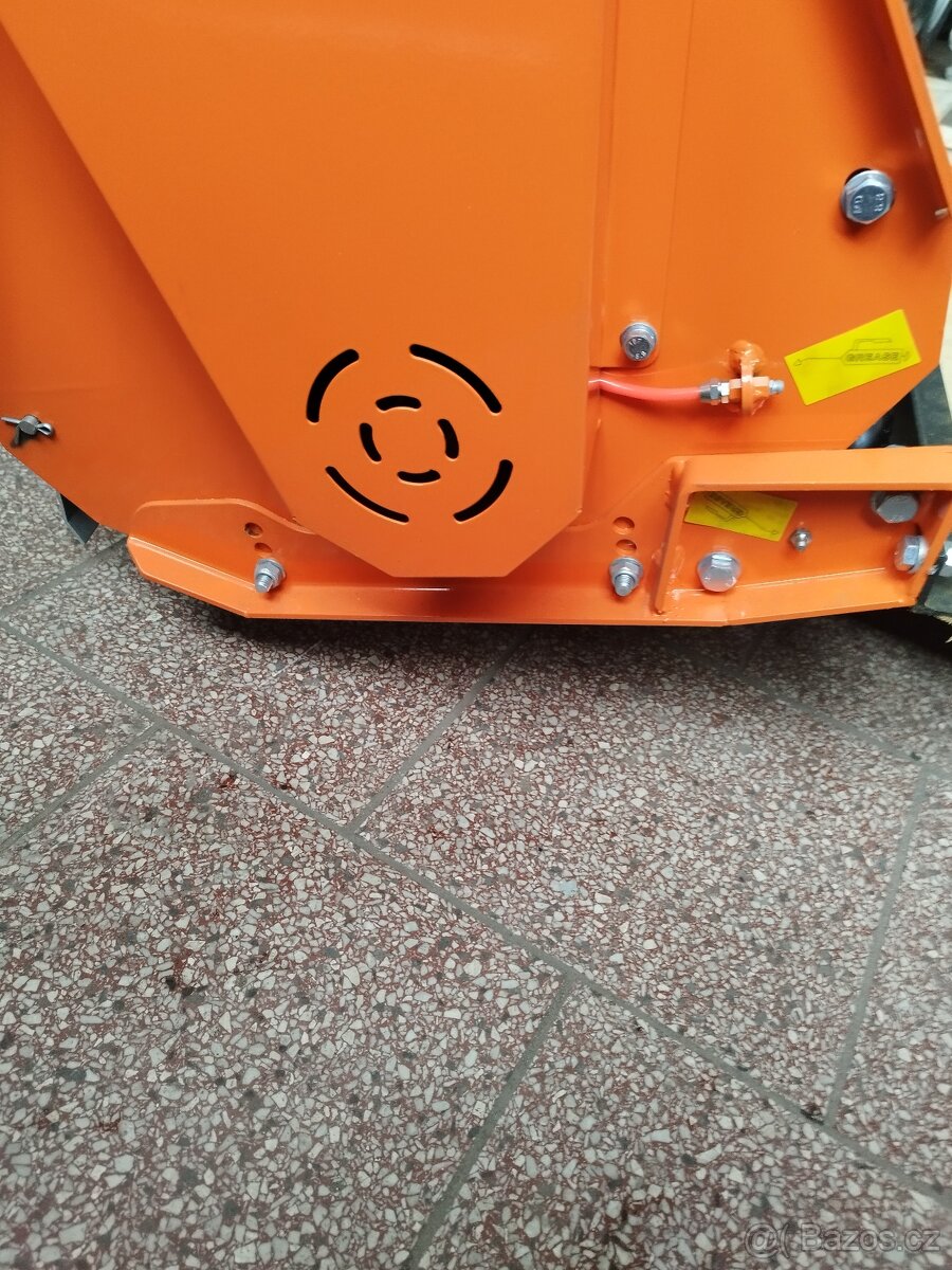 Mulčovač 120 cm - 8