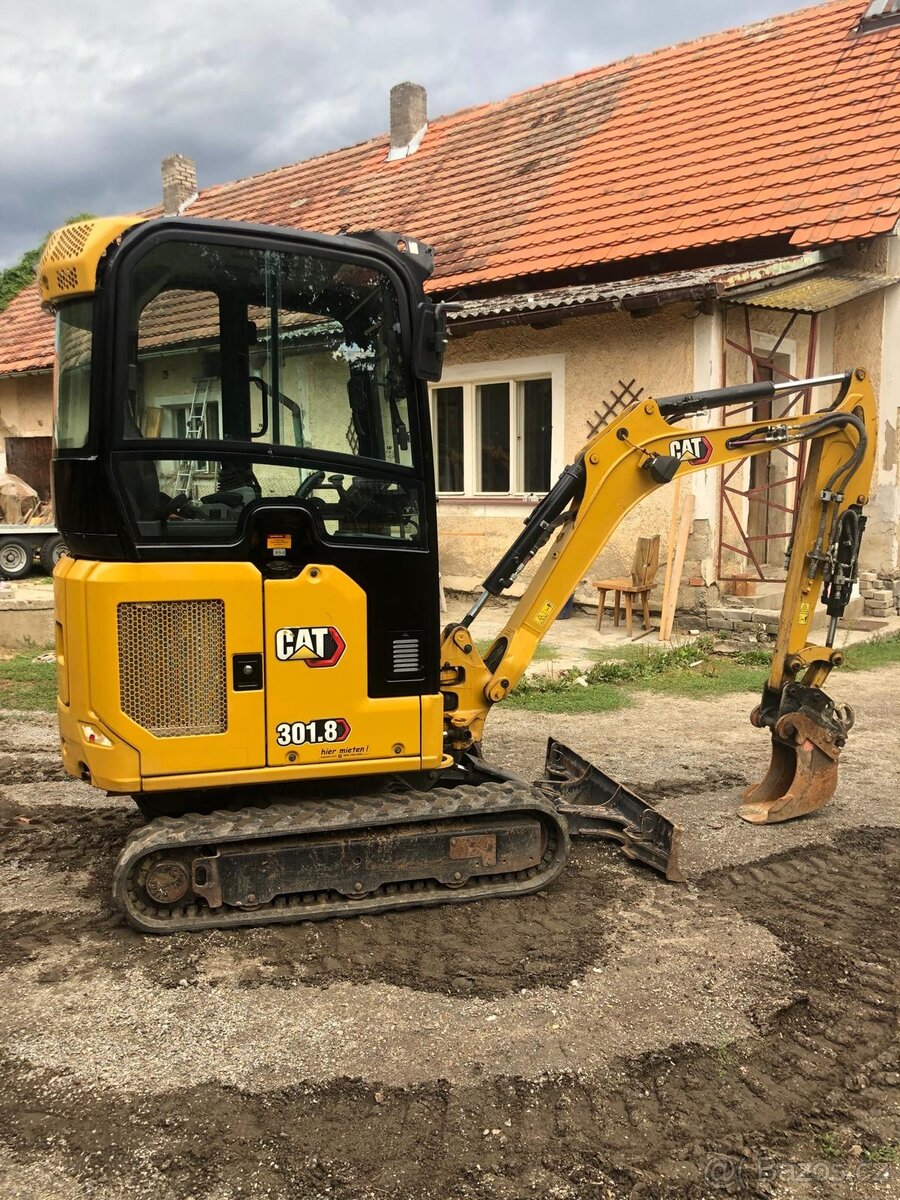 Caterpillar CAT 301.8 - 8