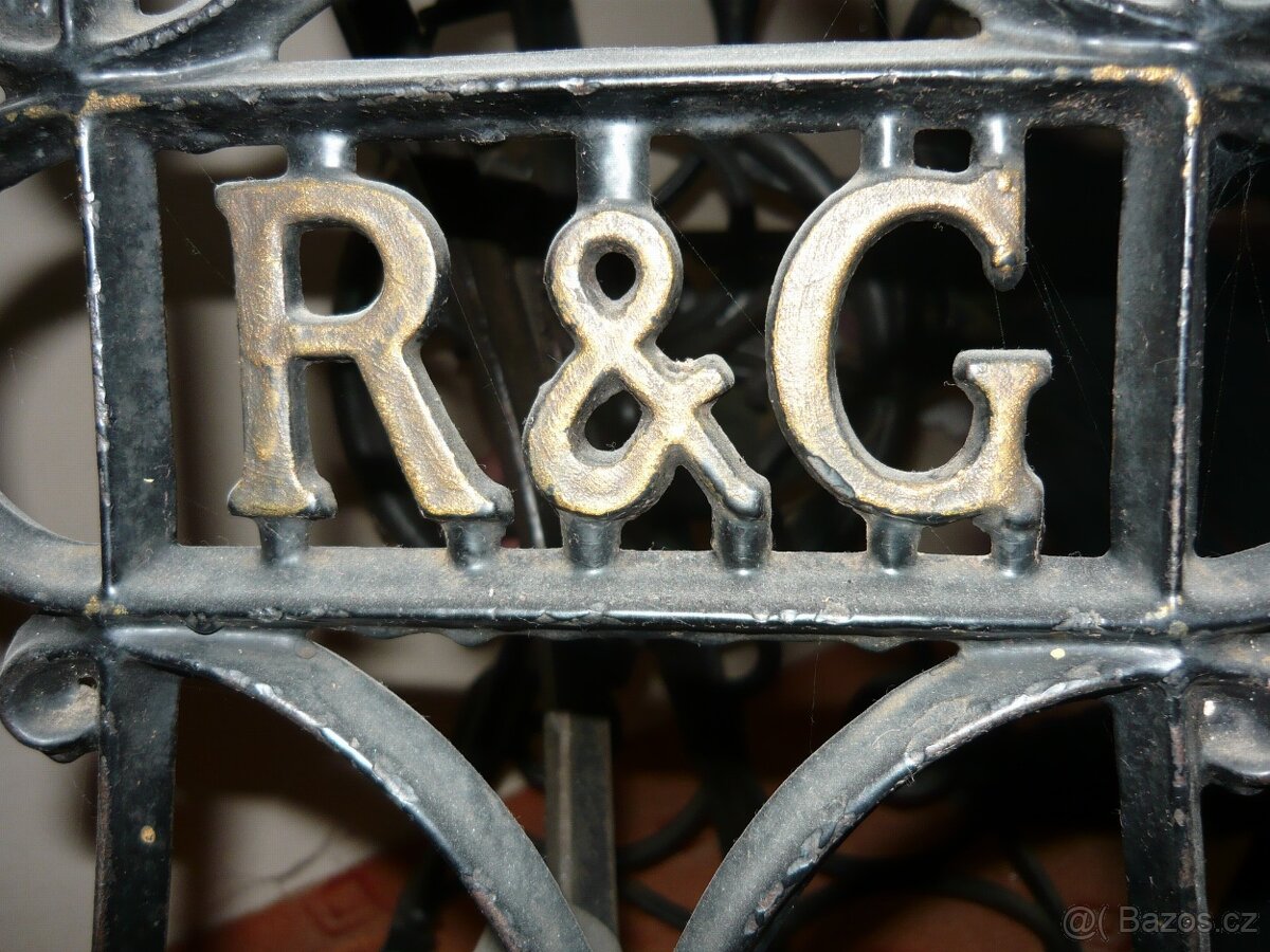 Šicí stroj SINGER - 8