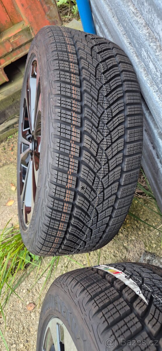 Mercedes C-Klasse W206 možnost pouzit na Octavia IV nebo Sha - 8