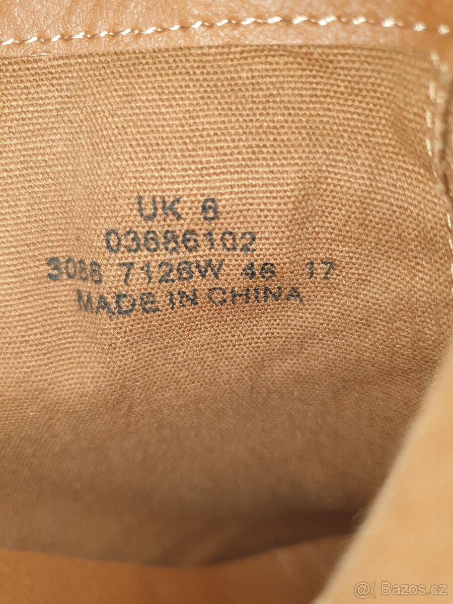 Kotníkové semišové boty, zn.M&S - 8