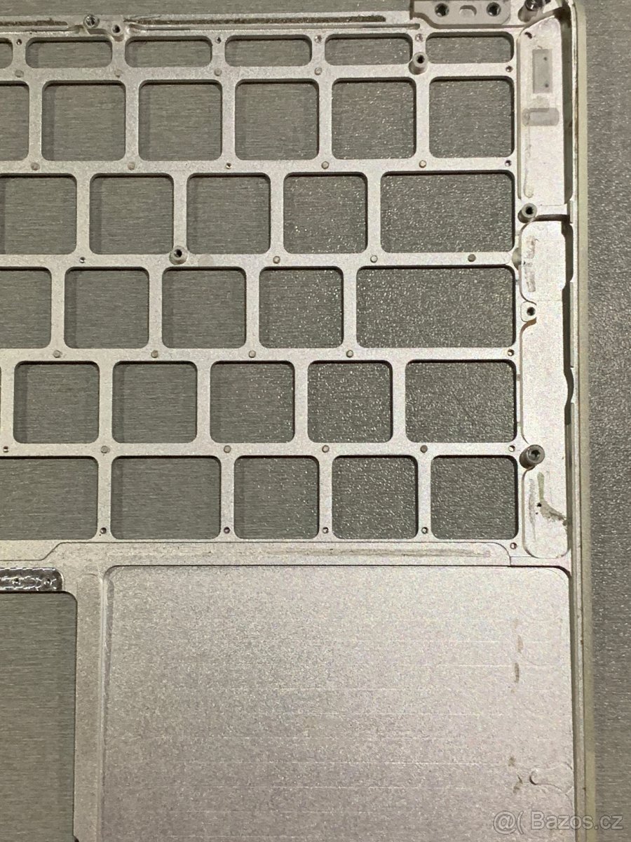 MacBook Air 11" A1370 2011 TopCase - EU verze klavesnice - 8