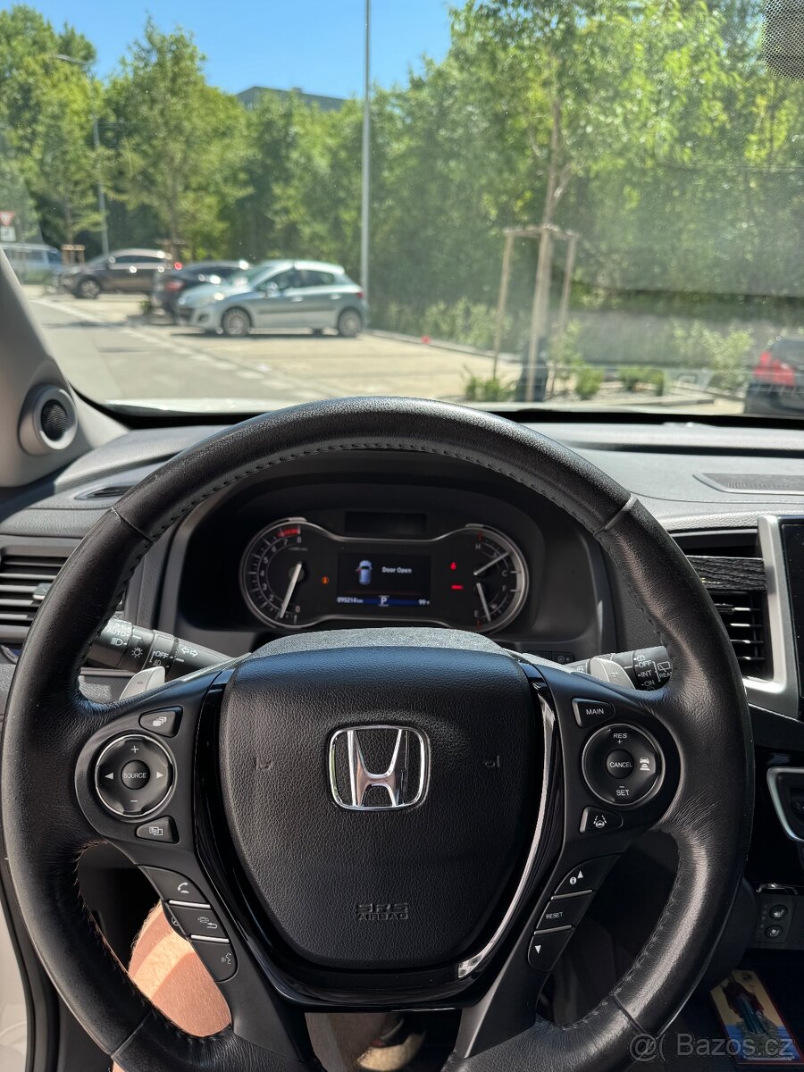 Honda Pilot Elite AWD - 8