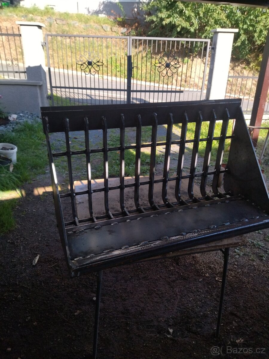 Prosívací,třídící lžíce na nakladač - 8