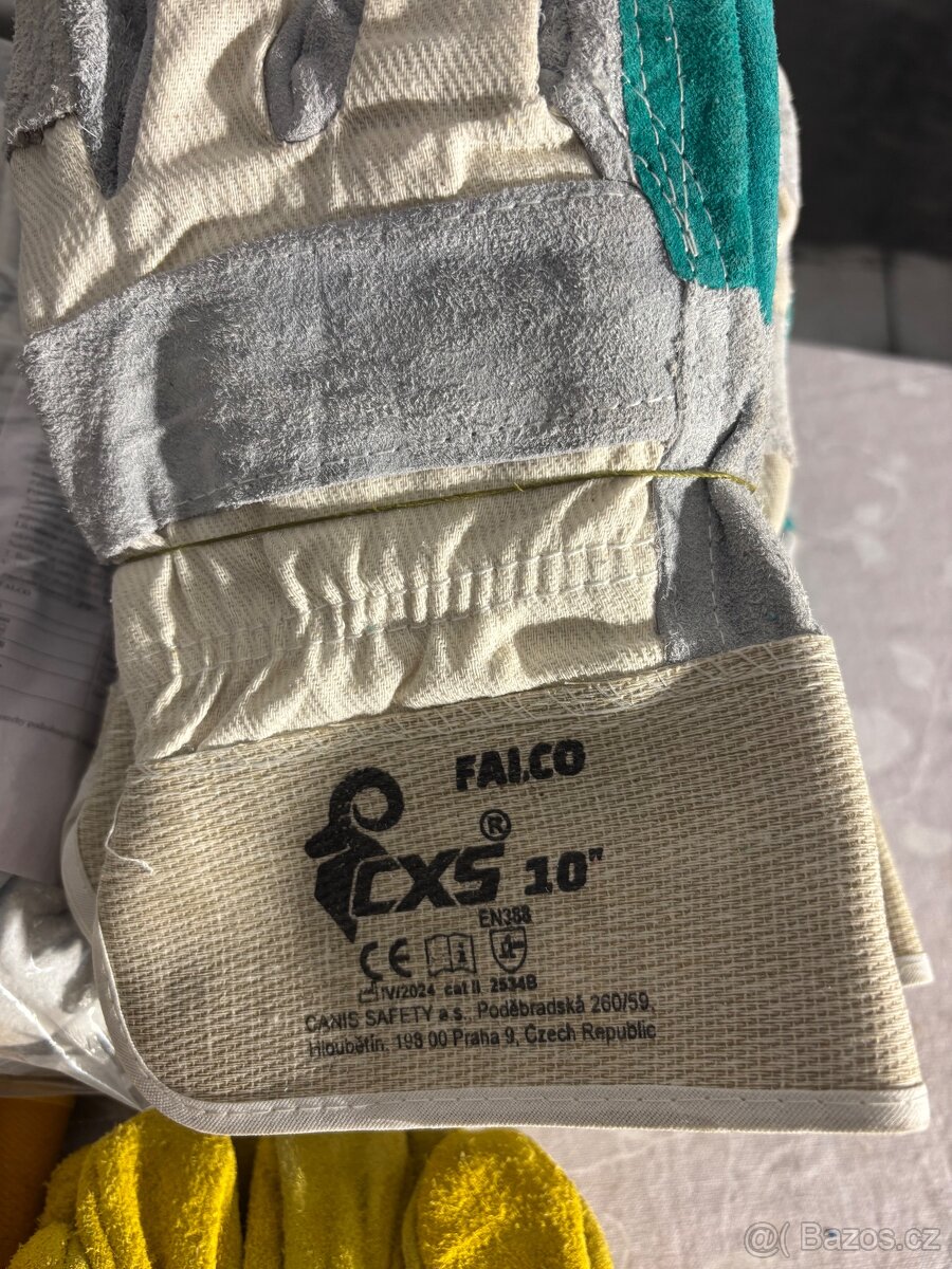 Pracovní rukavice. 162 párů - 8