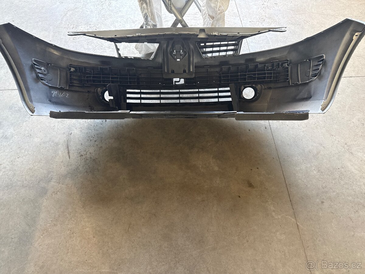 Renault Megane 2 přední nárazník 8200142000 - 8