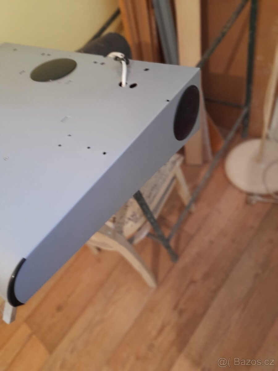 Odsavač par + skříňka - 8