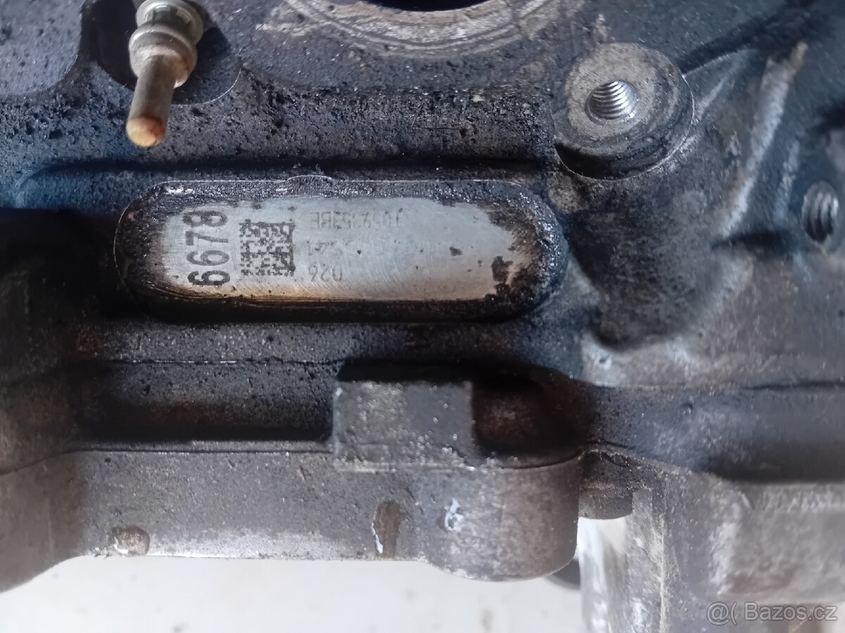 Hlavy audi q7 3.0 tdi - 8