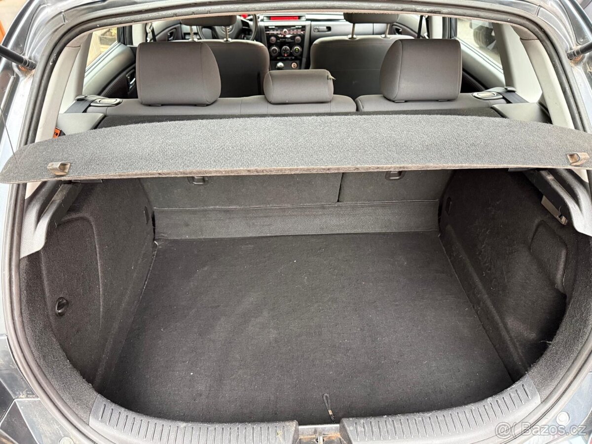 Mazda 3 1,6i - 8