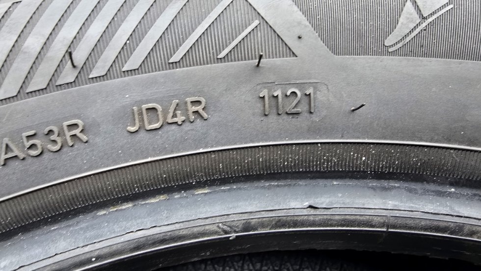 Letní pneu 215/55/17 Good Year - 8