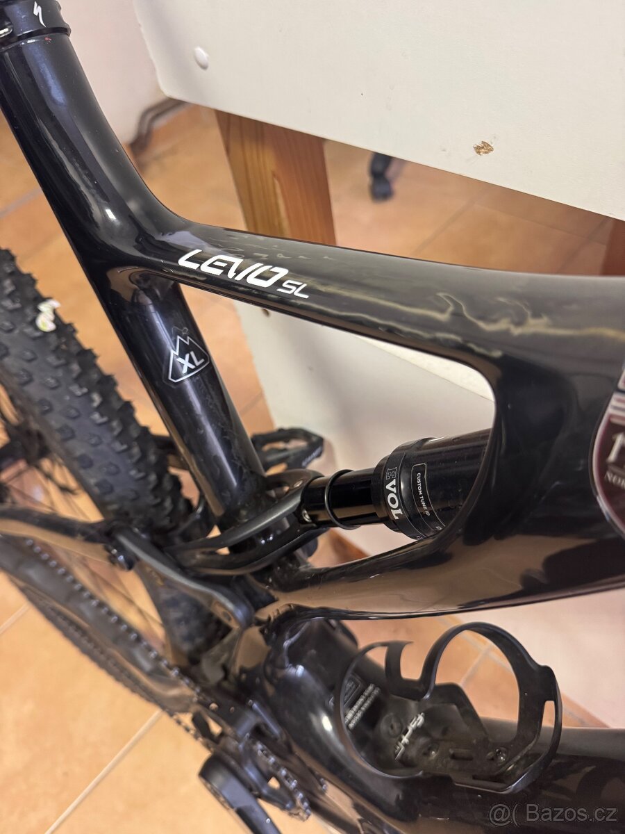 Elektrokolo celokarbon Specialized Levo SL XL - 8