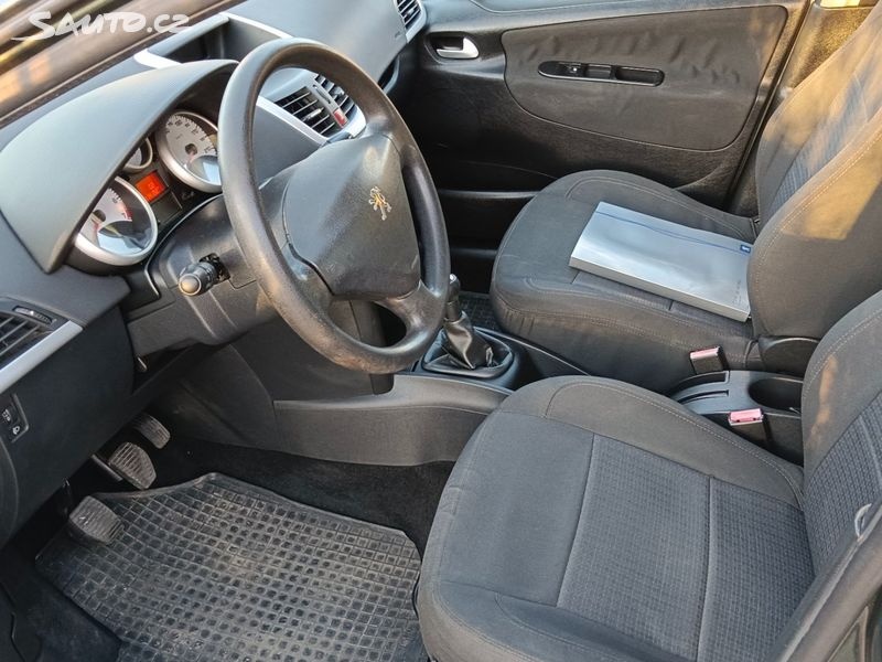 Peugeot 207 1,4i 70kw - 8