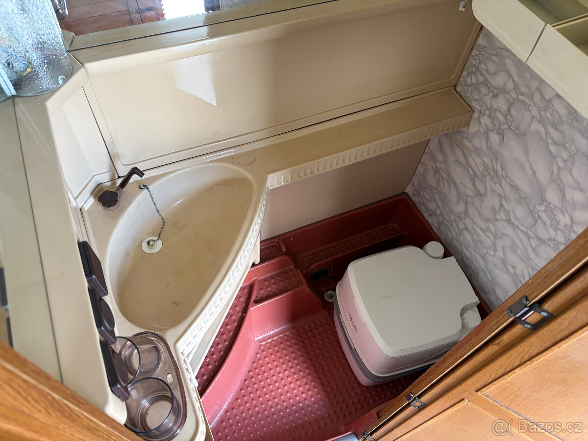 Karavan Hobby Prestige 460 - 8