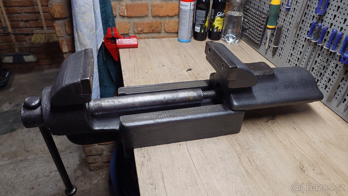 Svěrák - 8