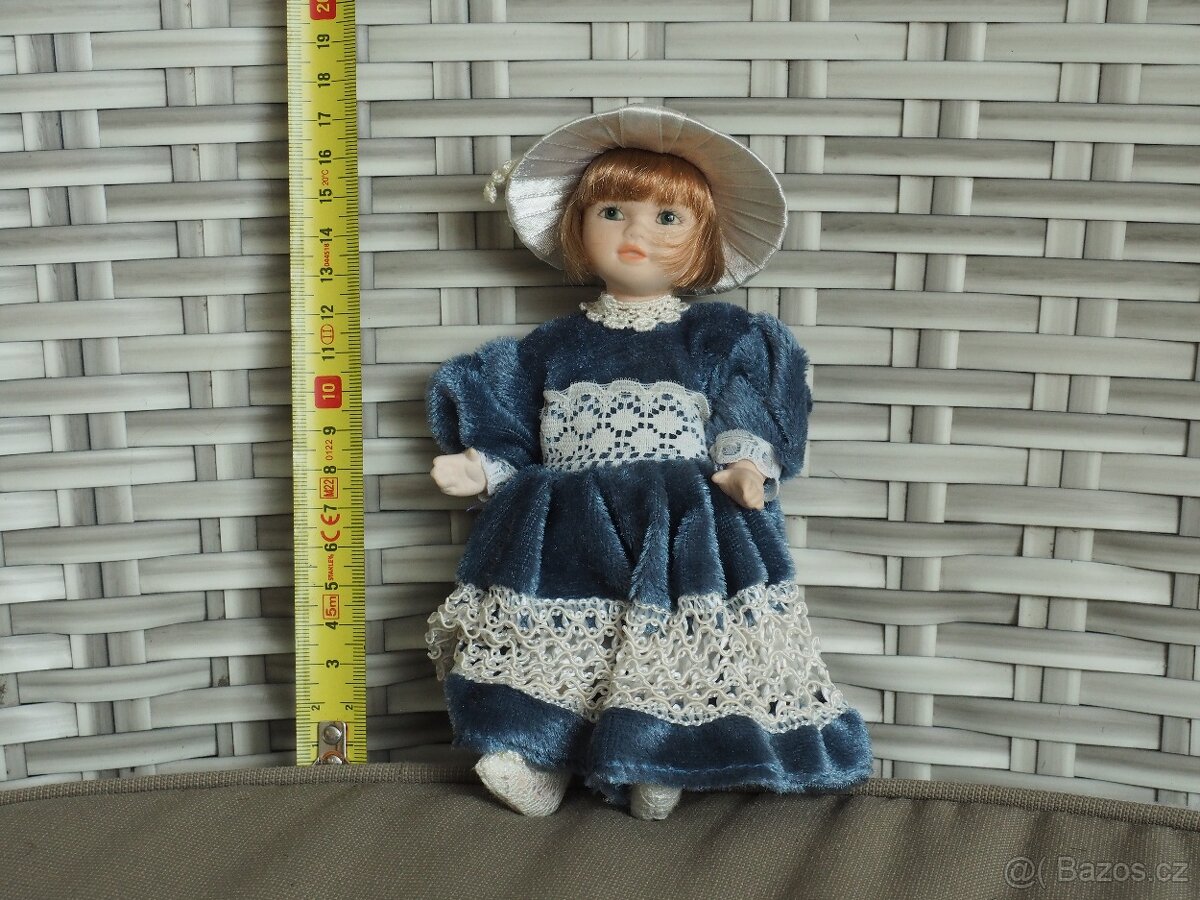 Porcelánová panenka - dvojice dívek - 8