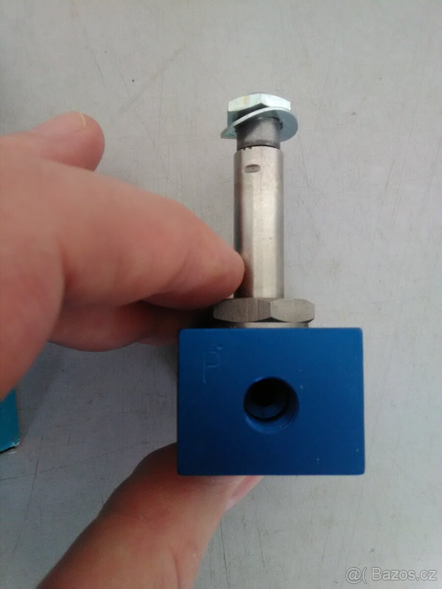 Elektromagnetický ventil MC-2-1/8 - 8