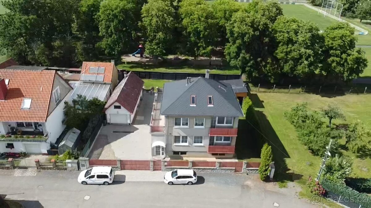 Rakovnicko - Mutějovice - prodej vícegeneračního RD - 8