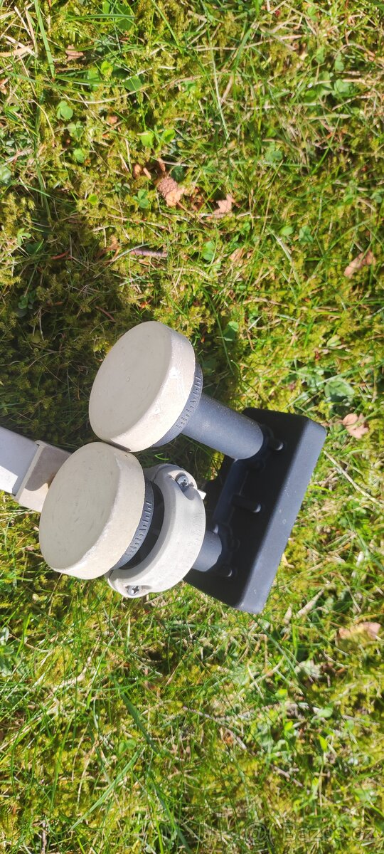 Satelit Amiko s parabolou - 8