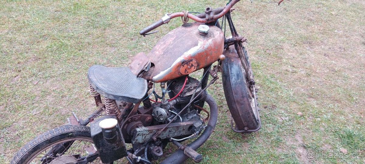 Triumph TWN 500 SV - 8