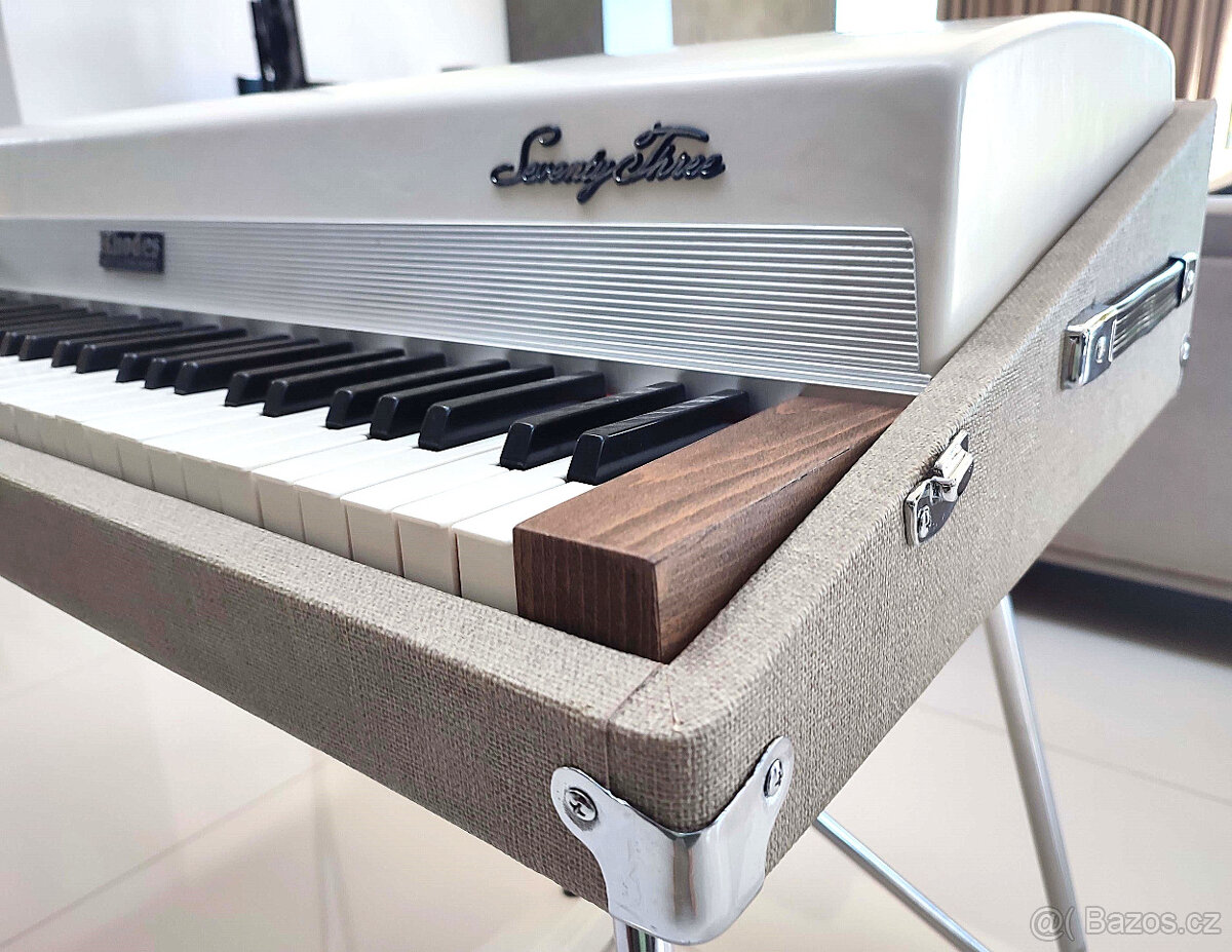 RHODES MARK I SeventyThree rok 1975 - 8