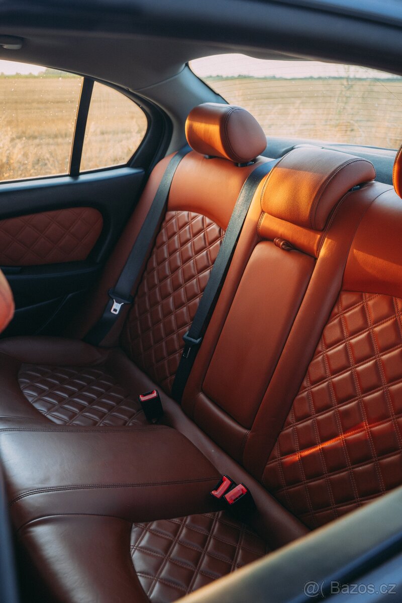 Jaguar X-Type 2.5l V6 4x4 - 8