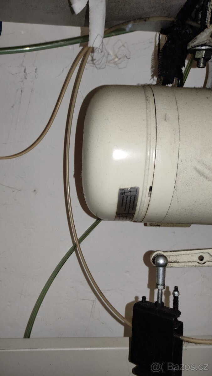 Průmyslový třínitný overlock RIMOLDI C27 - 8