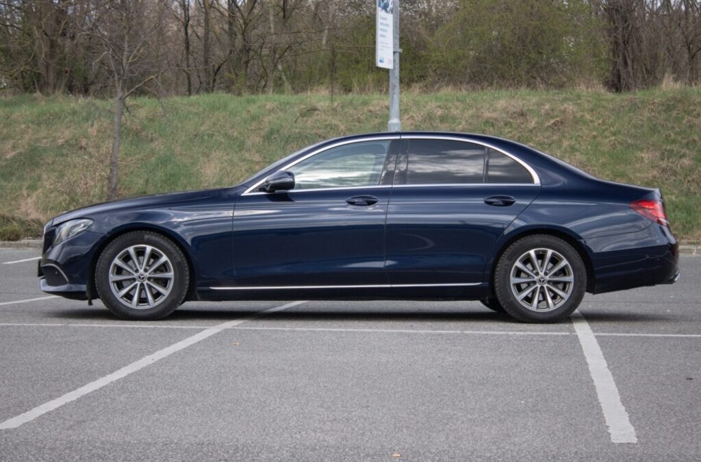 Mercedes-Benz E trieda 200, 9G-Tronic - 8