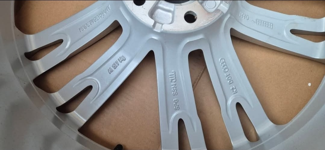 Originální alu kola Audi A7 C8 R20 - 8