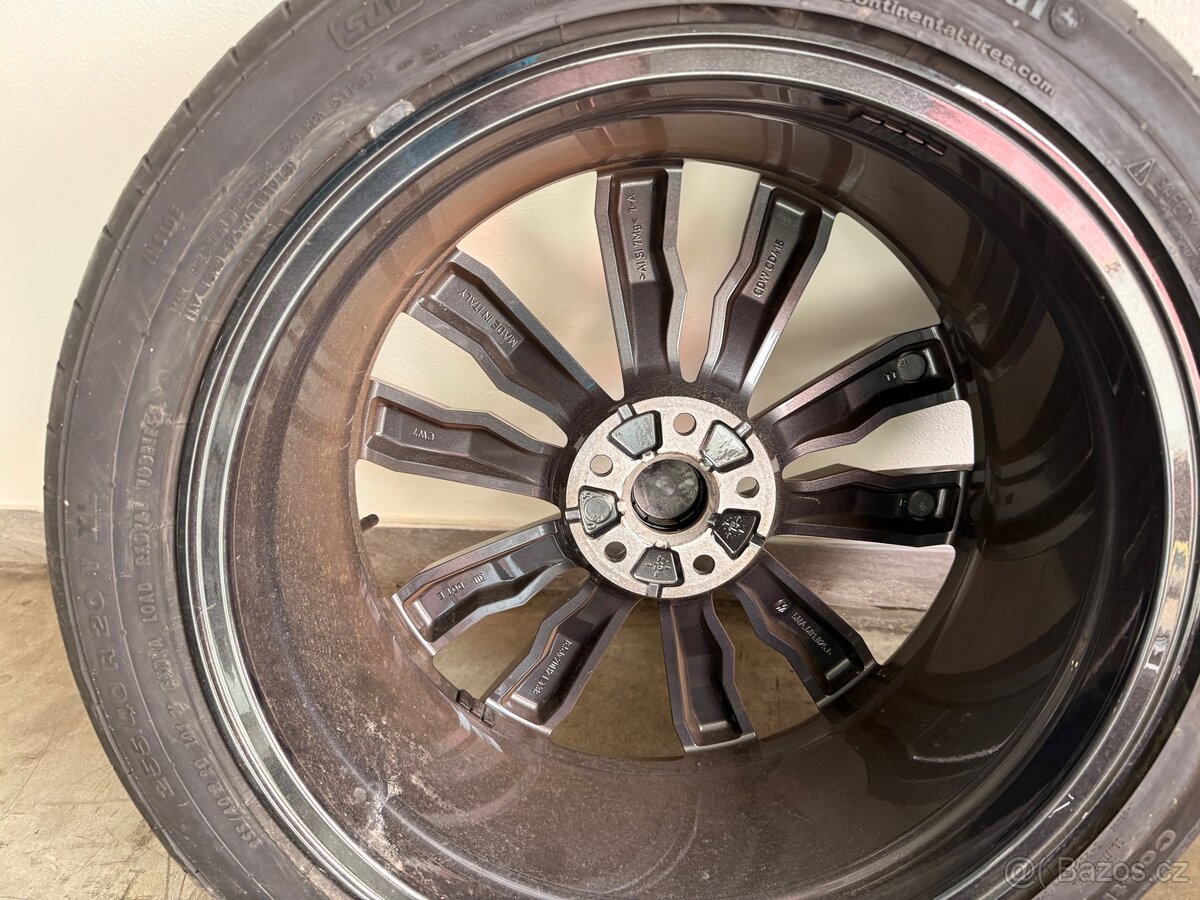 Kola VW Tiguan R Line. 20’. - 8