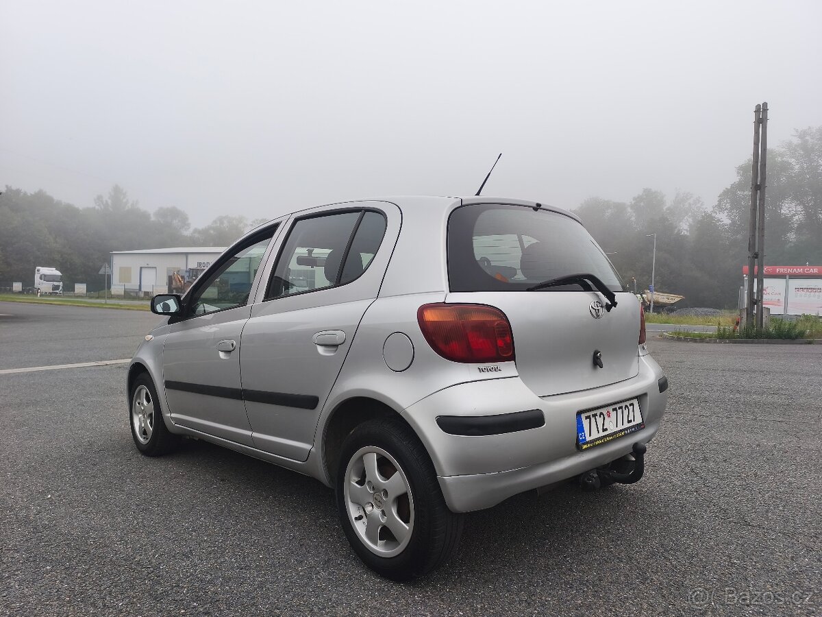 yaris 1.0 top stav - 8