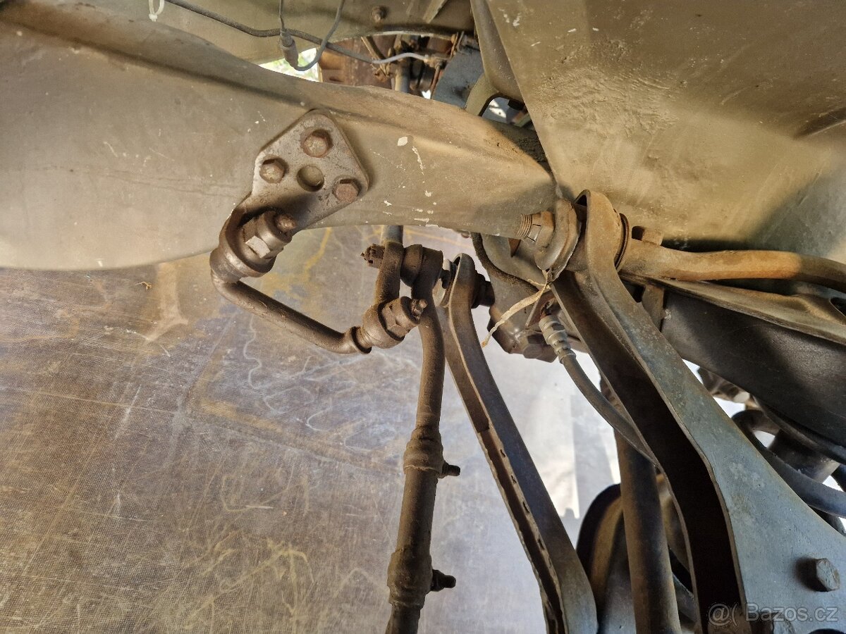 Mutt M151 - 8