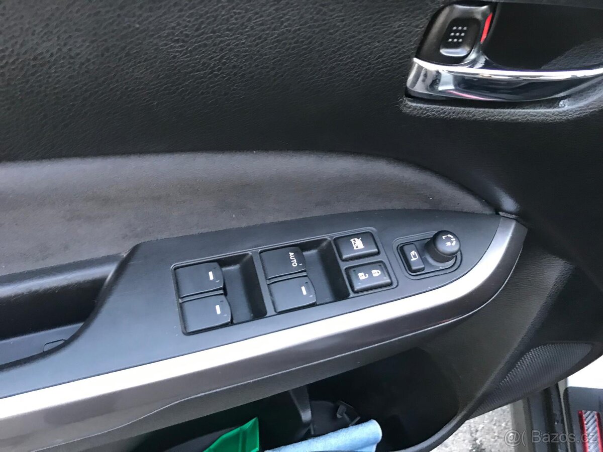 Suzuki Vitara 1.4i 95kw Hybrid LPG 2020 101tkm - 8