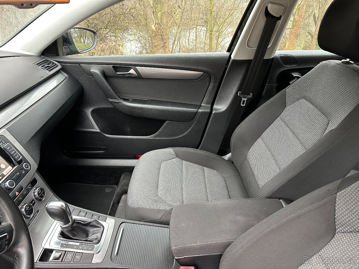 Volkswagen Passat B7 2.0 TDI 103 kW AUTOMAT 2011 - 8