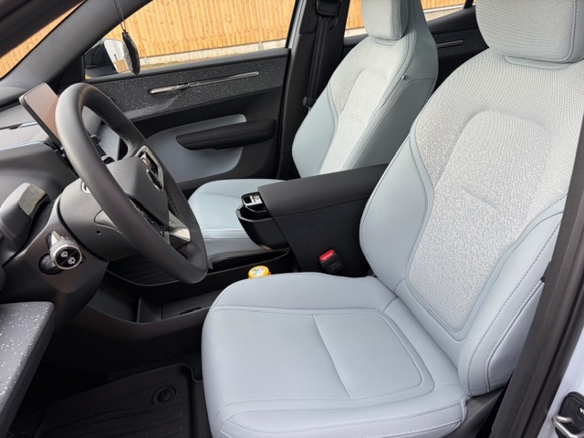 Volvo EX 30 single engine,extended range ULTRA - 8
