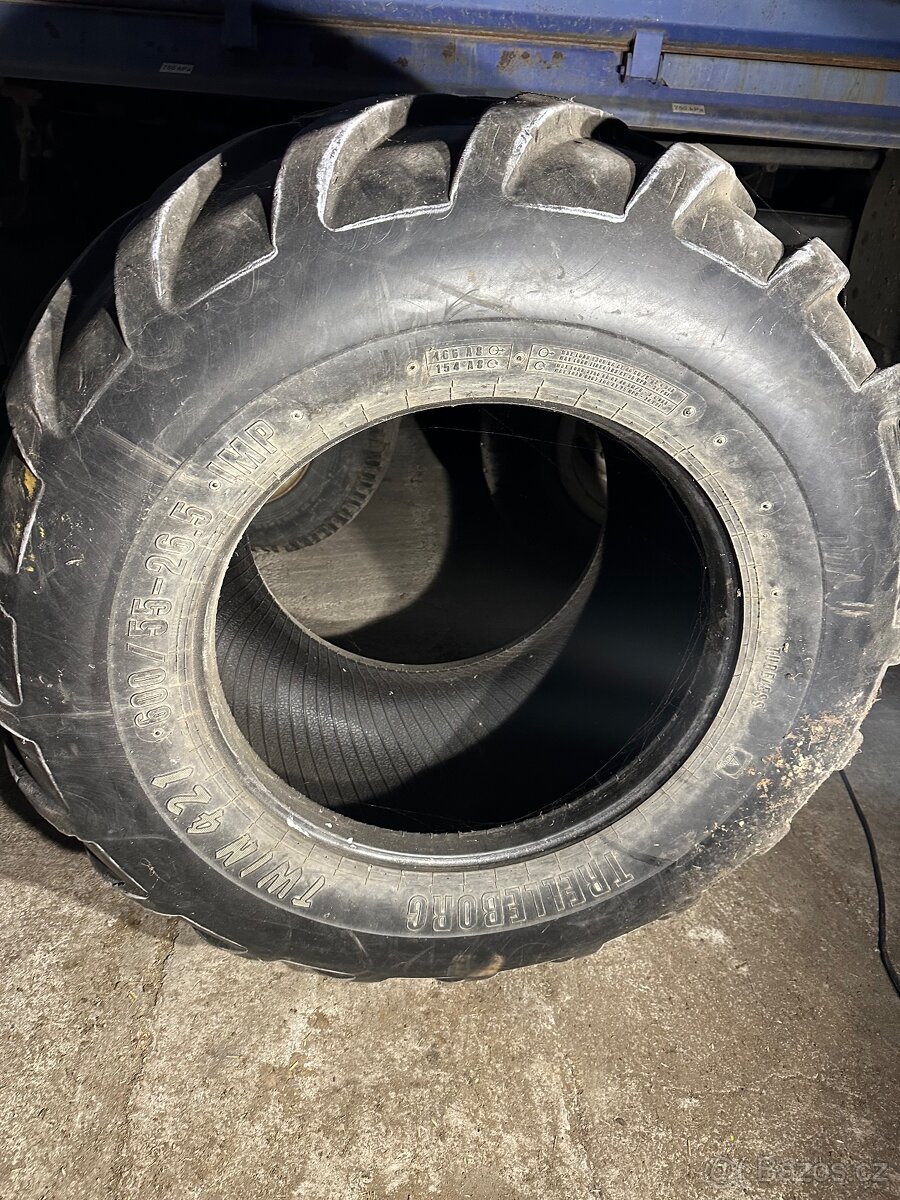 Pneu 600/55r26,5 - 8