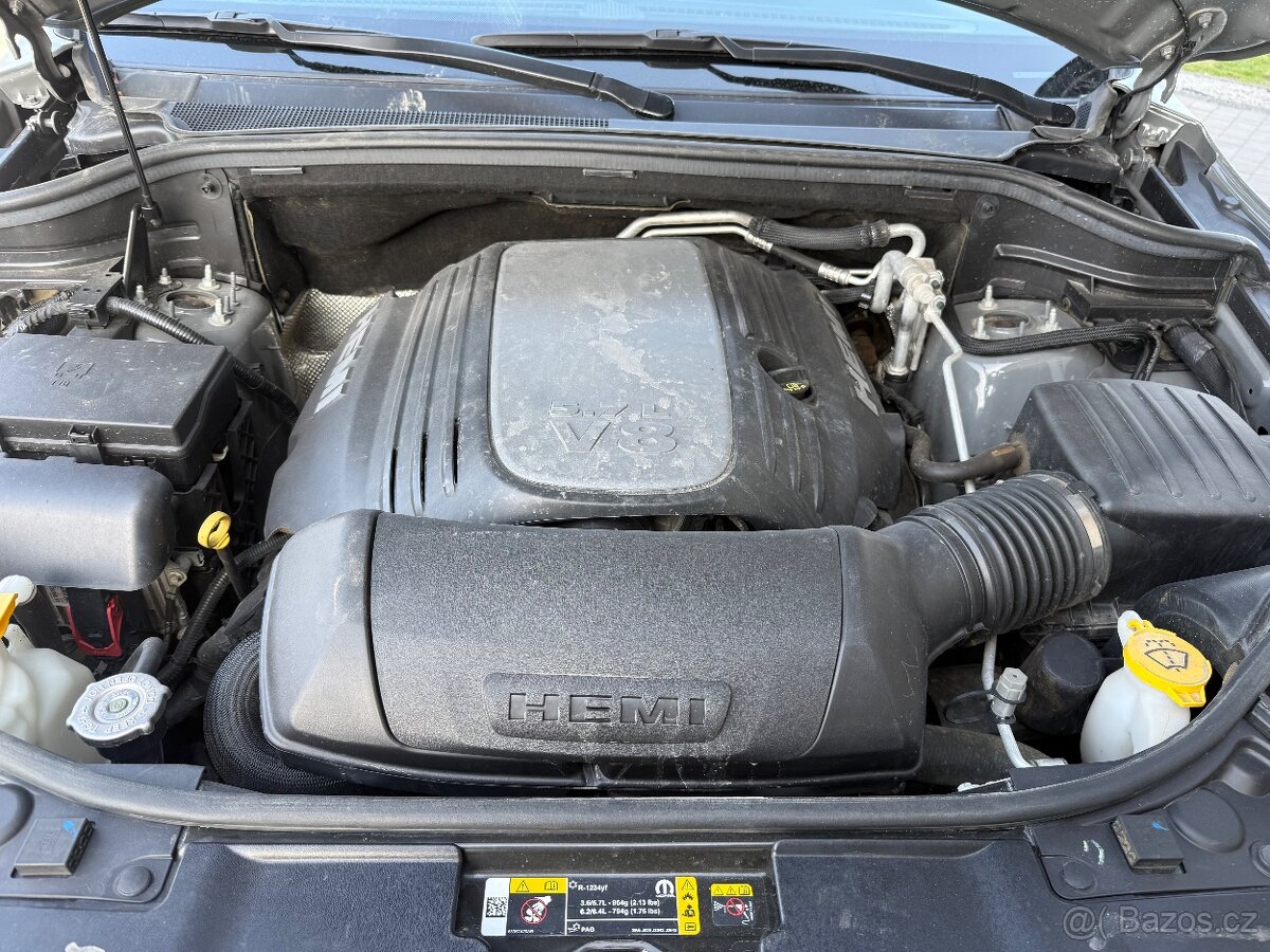 DODGE DURANGO 5.7 HEMI V8 2021 FULL VYBAVA DPH - 8