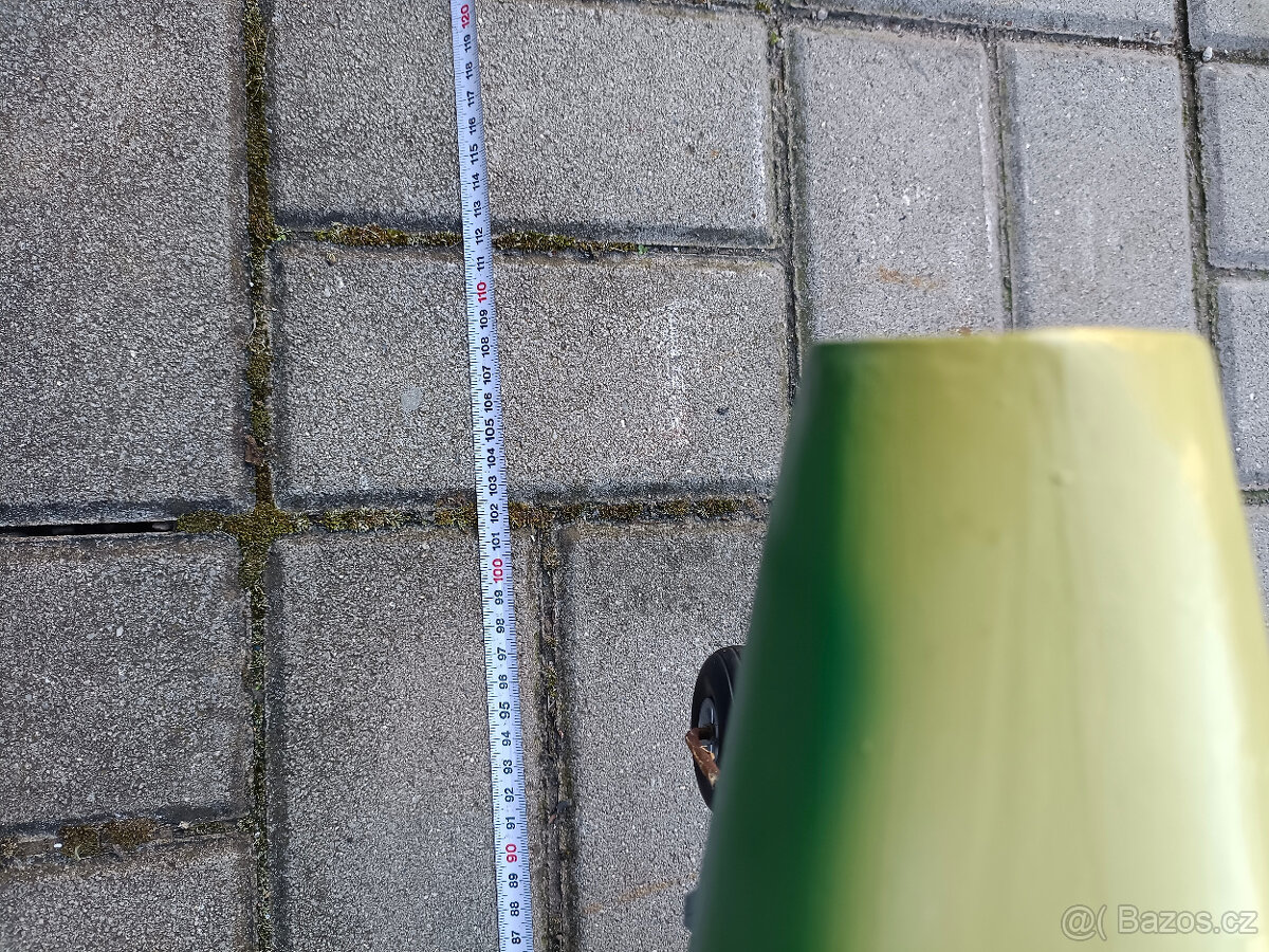 Starší rozdělané letadlo cca stíhačka bez motoru nové balza - 8