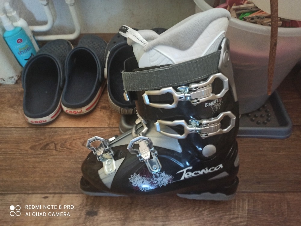 Dámské lyže + lyžáky - 8