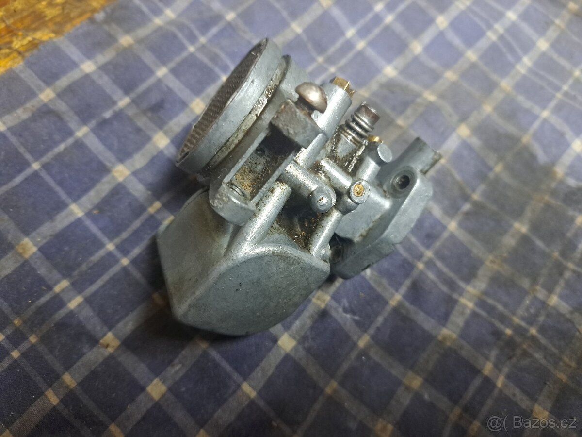 Stadion S22 - Karburátor Jikov - 8