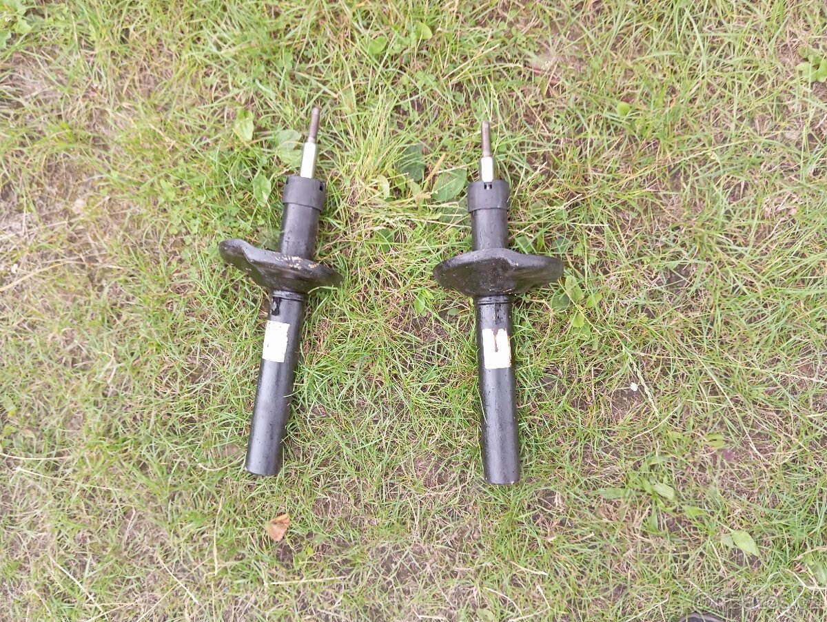 Felicia vyfuky ,přední tlumiče - 8