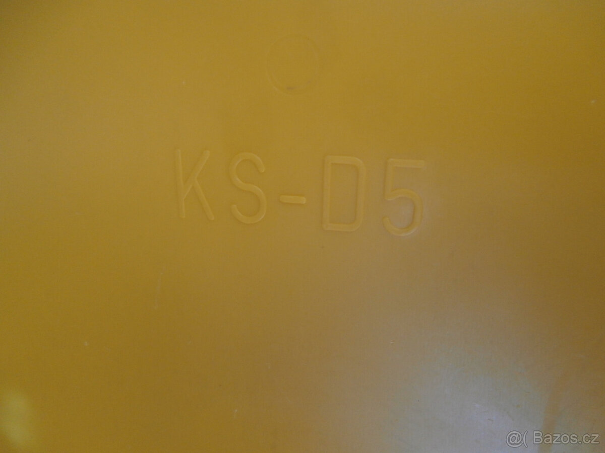 Boxy plastové, víka na ukládací bedny za 20 kč - 8