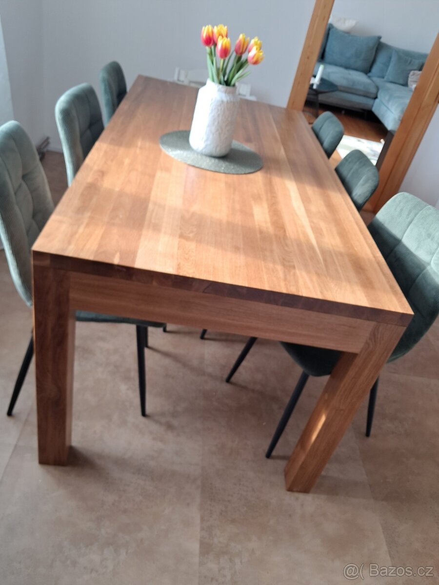 Jídelní stůl - 8